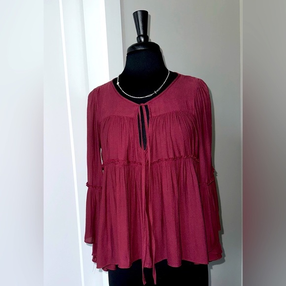 Free People Tiered Flowy Peasant Style Burgundy top size XS - Picture 2 of 13
